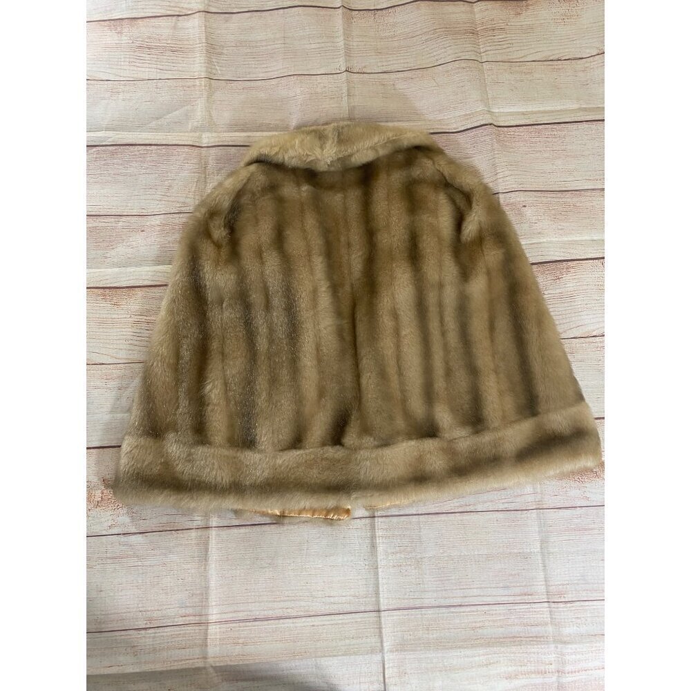 Vintage Montgomery Ward Faux Fur Union Made Coat Shawl - M/Large - Picture 14 of 14